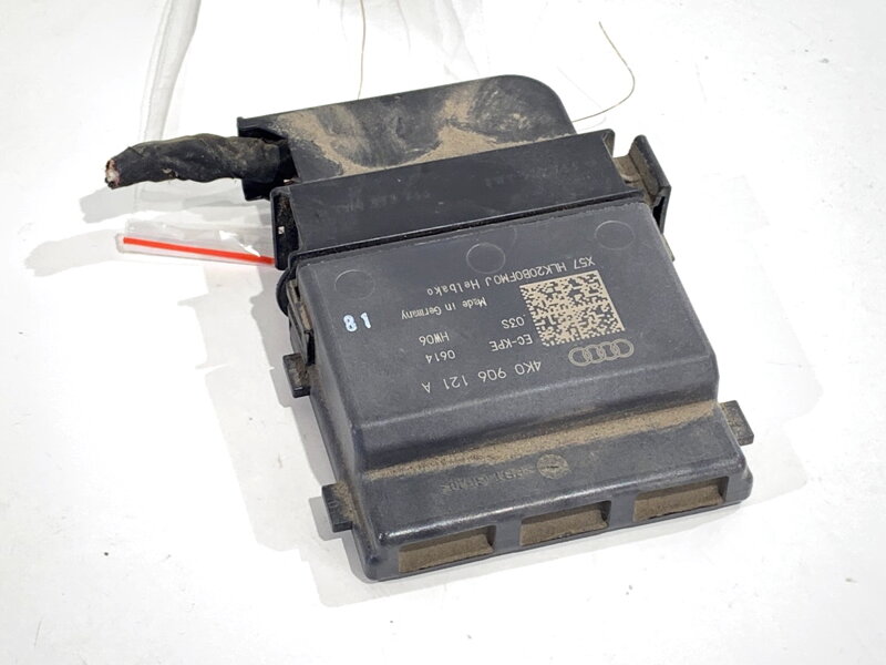 Modul čerpadla paliva Audi Q8 (4MN) 2018 - 2022 4K0906121A