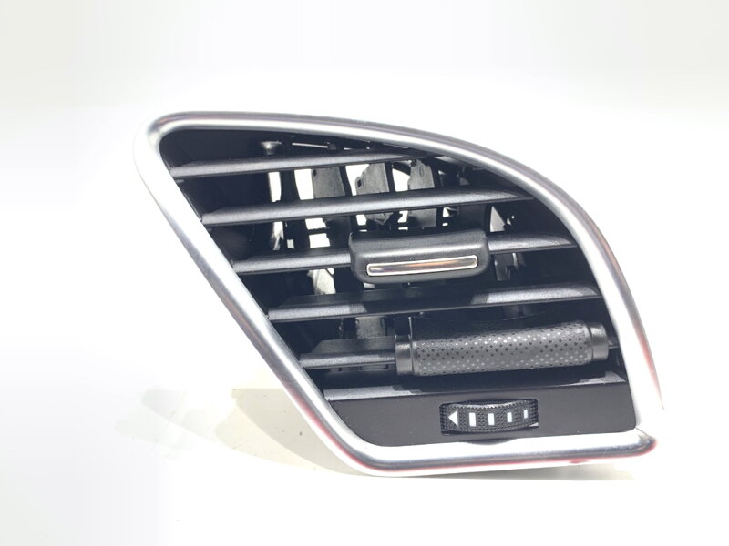 Mřížka ventilace pravá přední Audi A4 B8 (8K2) 2007 - 2015 8T1820902C