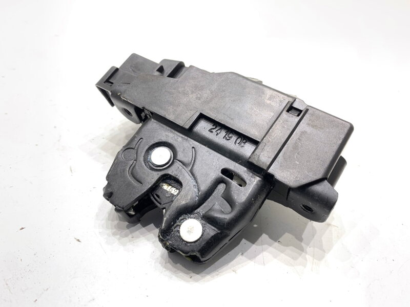 Zámek víka kufru zadní Peugeot 508 SW II (FC_, FJ_, F4_) 2018 - 2022 9816195380