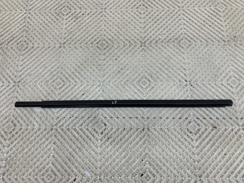 Lišta stírací přední levá Renault Grand Scénic IV (R9_) 2016 - 2022