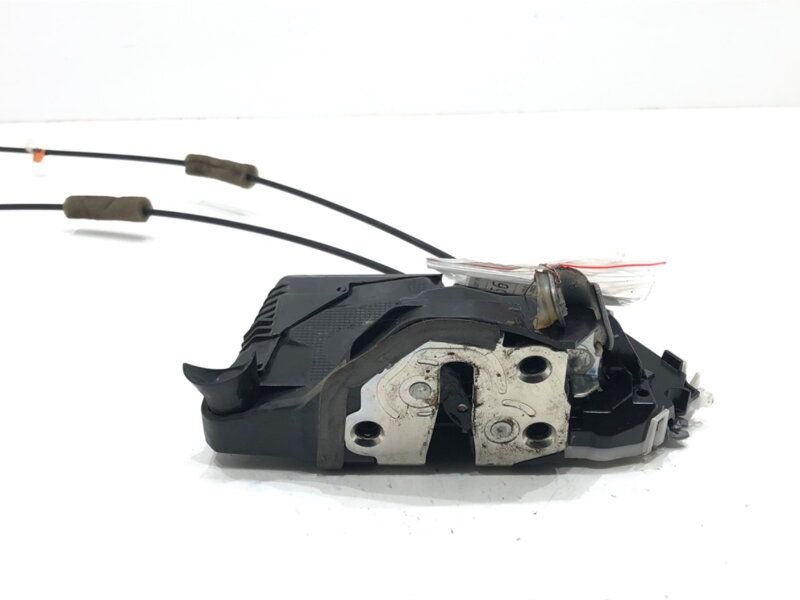 Zámek dveří pravý přední Toyota Yaris (_P13_) 2010 - 2022