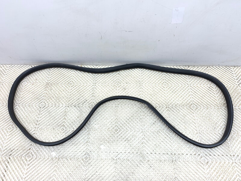 Těsnění dveří přední levé Peugeot Partner (K9) 2018 - 2022