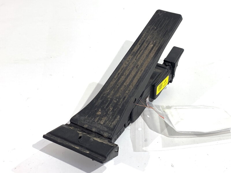 Plynový pedál Ssangyong Torres (J100) 2022- 324144-00