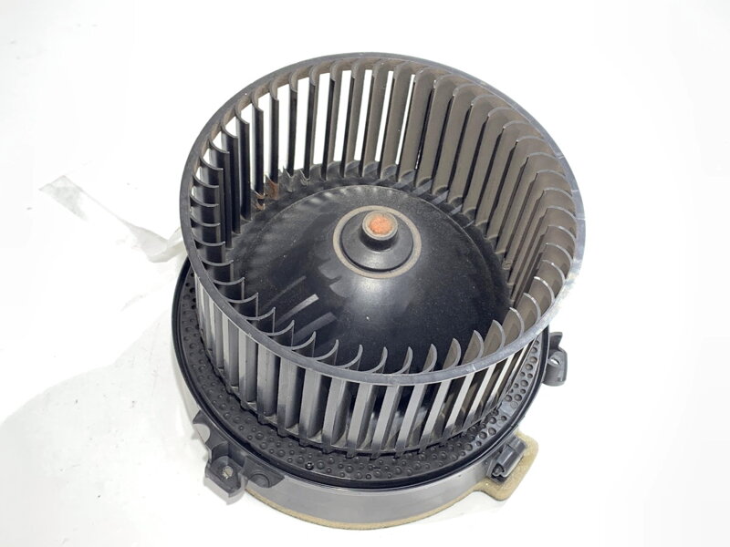 Ventilátor topení BMW 5 (G30, F90) 2016 - 2022 0130309508