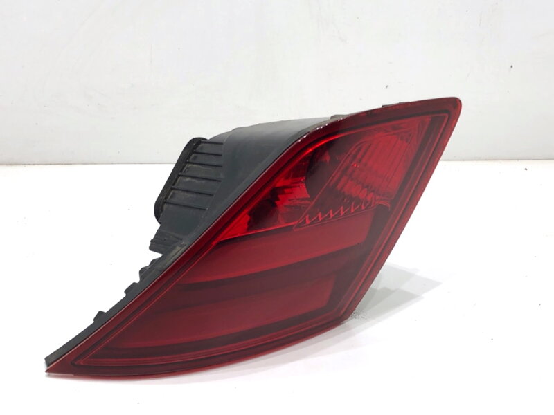 Světlo zadní levé vnitřní Peugeot 308 II (LB_, LP_, LW_, LH_, L3_) 2013 - 2021 9677818380