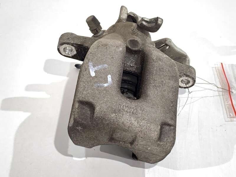 Brzdový třmen levý zadní Peugeot 308 I (4A_, 4C_) 2007 - 2016