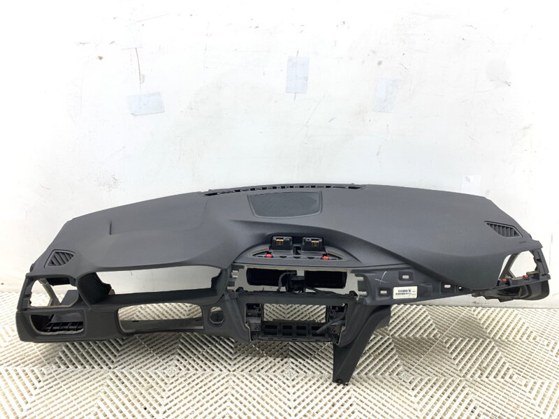 Palubní deska / kokpit S polštářem spolujezdce BMW 3 (F30, F80) 2011 - 2018