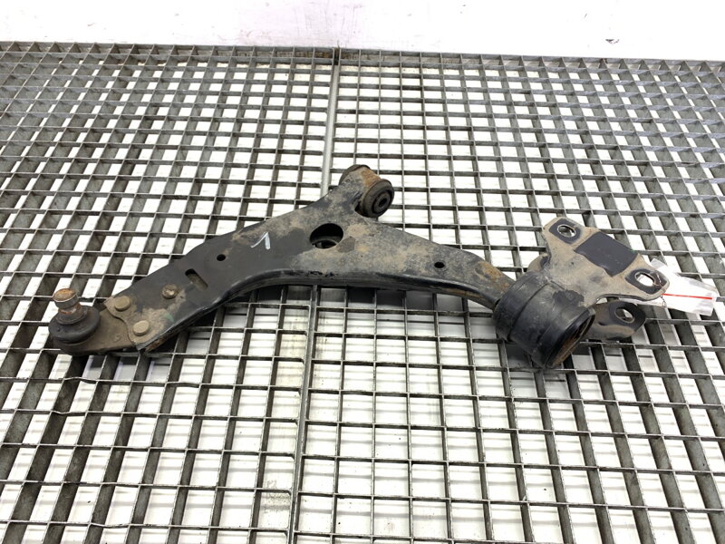 Rameno levé přední Ford Kuga II (DM2) 2012 - 2022