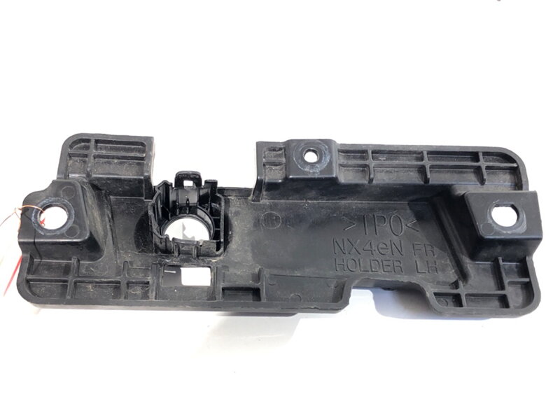 Držák uchycení čidla PDC Hyundai Tucson (NX4E, NX4A) 2020 - 2022 NX4EN