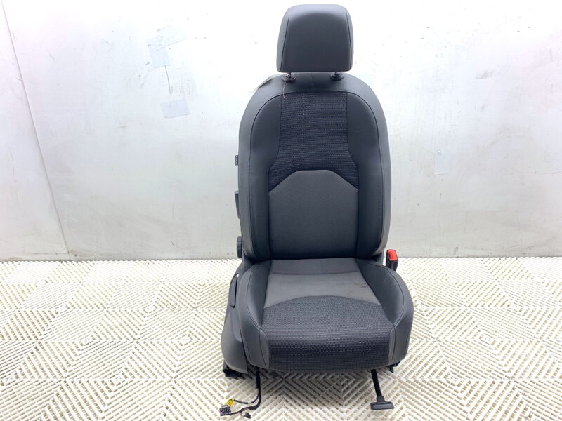 Sedadlo pravé přední Seat Leon (5F1) 2012 - 2022