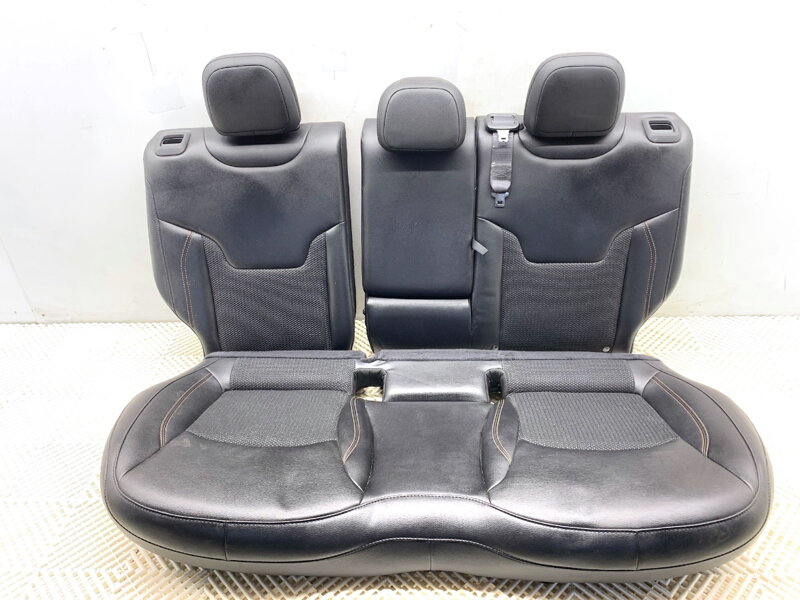 Lavice / sedačka druhý řada Jeep Compass (MP, M6) 2016 - 2022