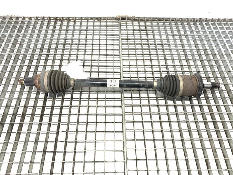 Poloosa levá zadní BMW 3 (F30, F80) 2011 - 2018 8603109