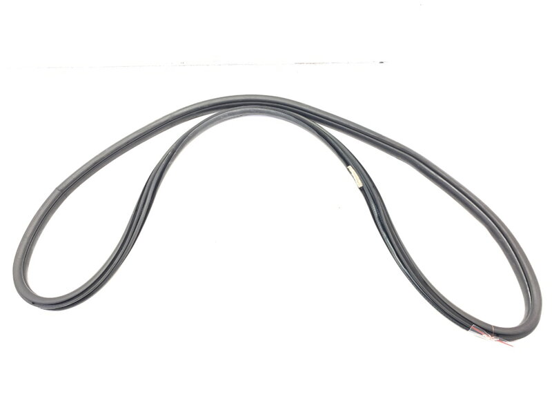 Těsnění dveří přední pravé BMW 3 (F30, F80) 2011 - 2018 7258312