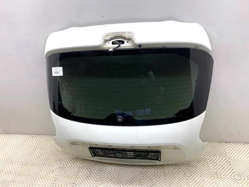 Víko kufru zadní Nissan Juke (F15) 2010 - 2022 326G