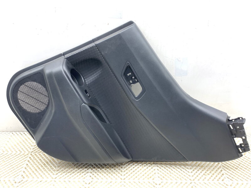 Tapecírung dveří pravý zadní Toyota C-hr (_X1_) 2016 - 2022