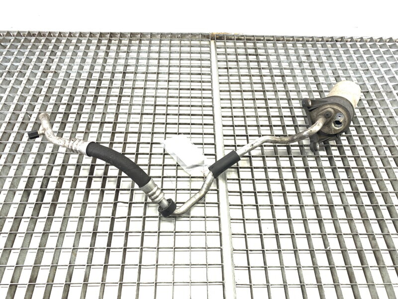 Hadice klimatizace Audi A4 B7 Avant (8ED) 2004 - 2008 8E0820193P