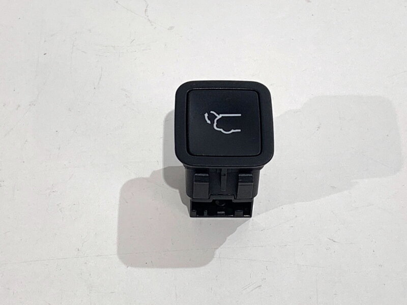 Tlačítko otvírání víka kufru Jeep Compass (MP, M6) 2016 - 2022 68233955AA