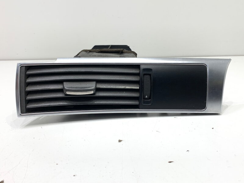 Mřížka ventilace levá přední Audi A6 C6 (4F2) 2004 - 2011 4F1820901A