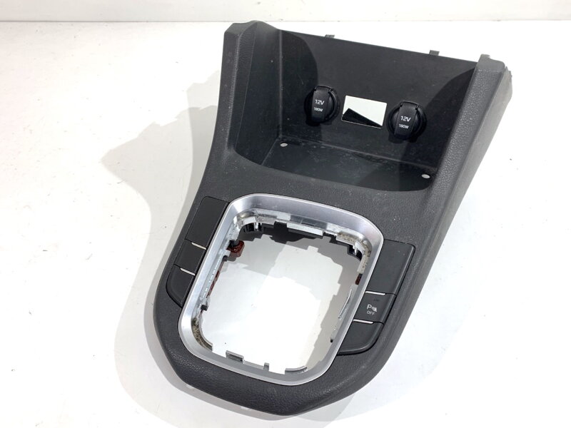 Panel přepínač PDC Hyundai I30 Kombi (PDE) 2017 - 2022 93350-G4220