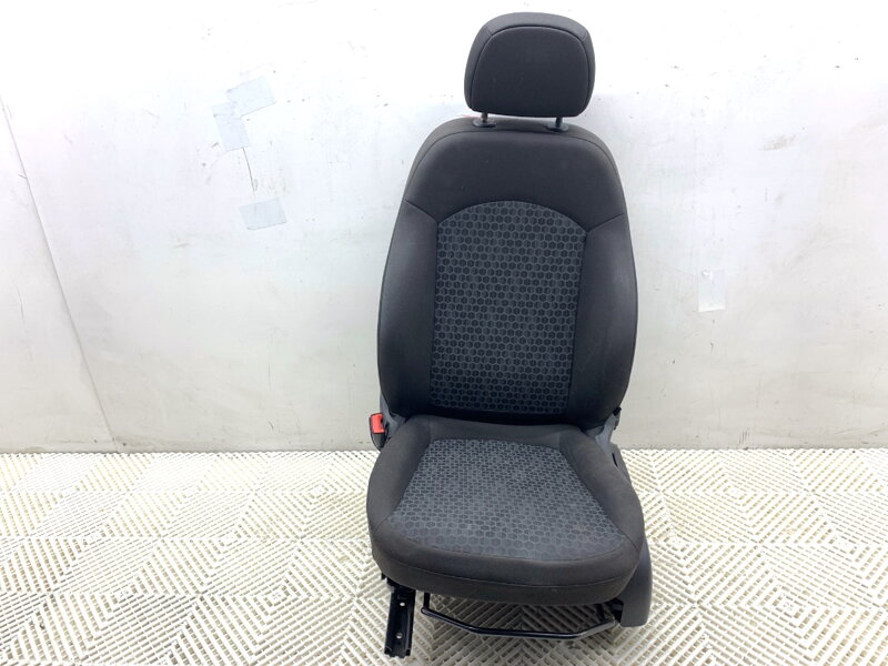 Sedadlo levé přední Opel Corsa E (X15) 2014 - 2022