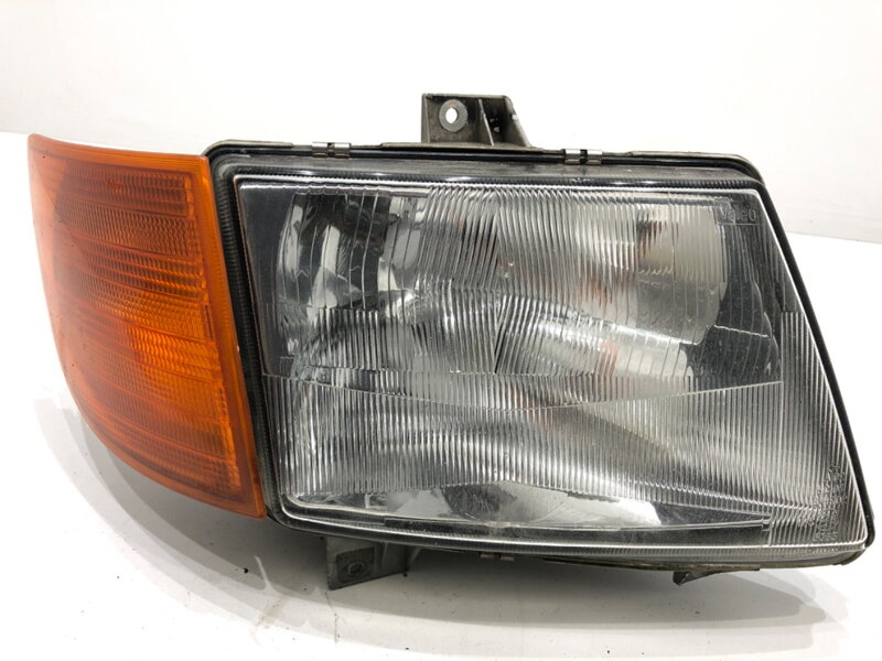 Světlo pravé přední Mercedes-benz Vito (W638) 1997 - 2003 6388200161