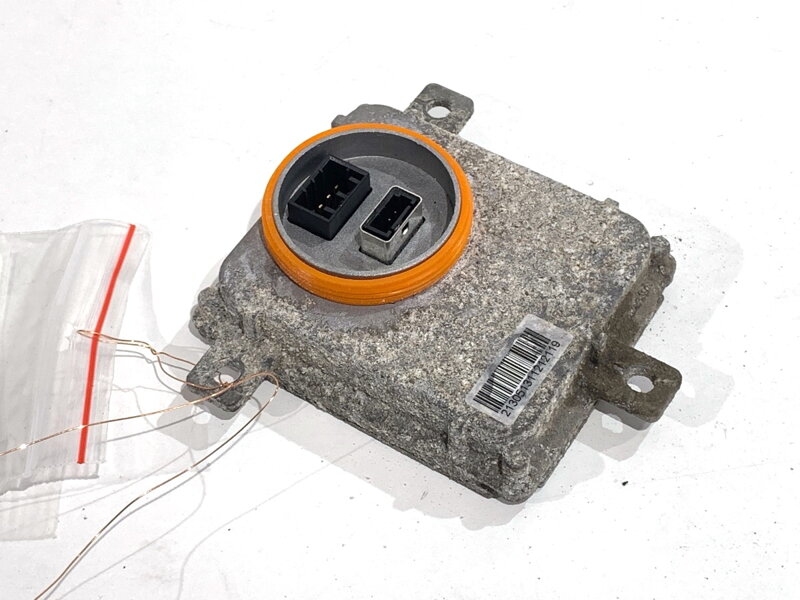 Řídicí jednotka xenon VW Phaeton (3D1, 3D2, 3D3, 3D4, 3D6, 3D7, 3D8, 3D9) 2002 - 2016 8K0941597B