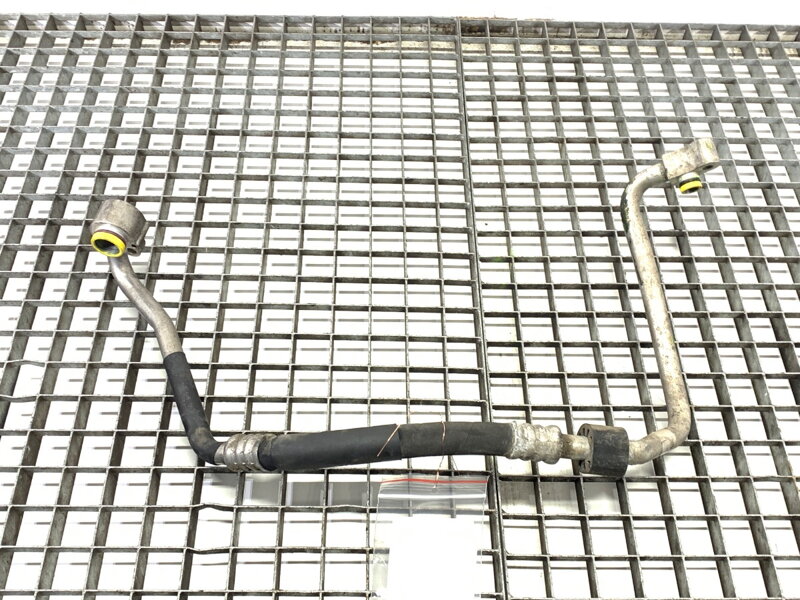 Hadice klimatizace VW Phaeton (3D1, 3D2, 3D3, 3D4, 3D6, 3D7, 3D8, 3D9) 2002 - 2016 3D0260707H