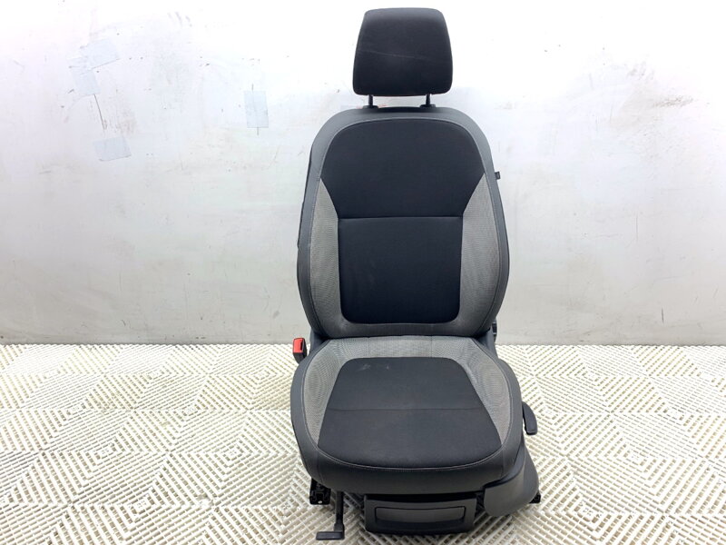 Sedadlo levé přední Skoda Fabia III Kombi (NJ5) 2014 - 2022