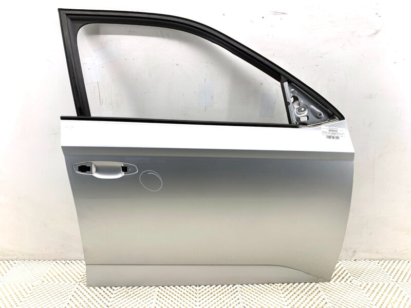 Dveře pravé přední Skoda Fabia III Kombi (NJ5) 2014 - 2022 LA7W