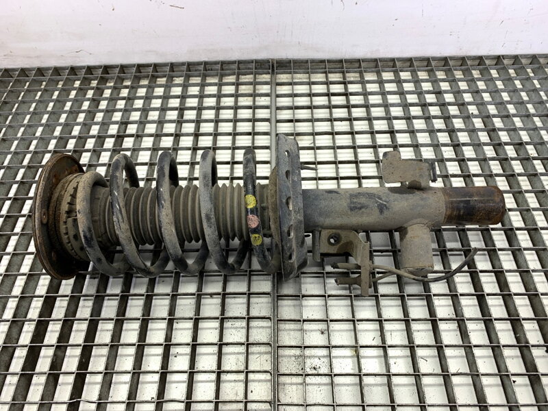 Tlumič pravý přední S pružinou Volvo S80 II (124) 2006 - 2016