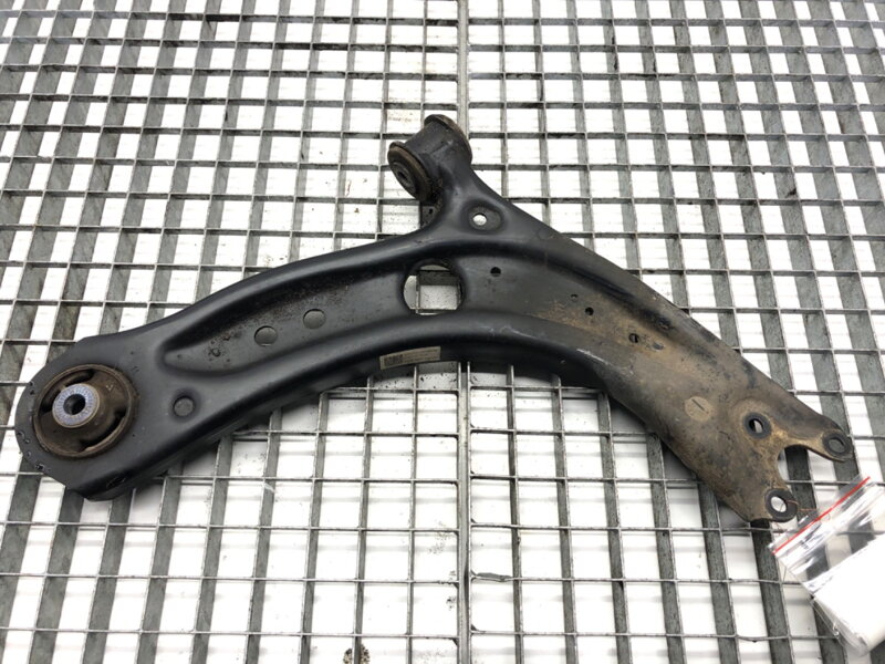 Rameno pravé přední VW T-roc (A11) 2017 - 2022 5Q0407152R