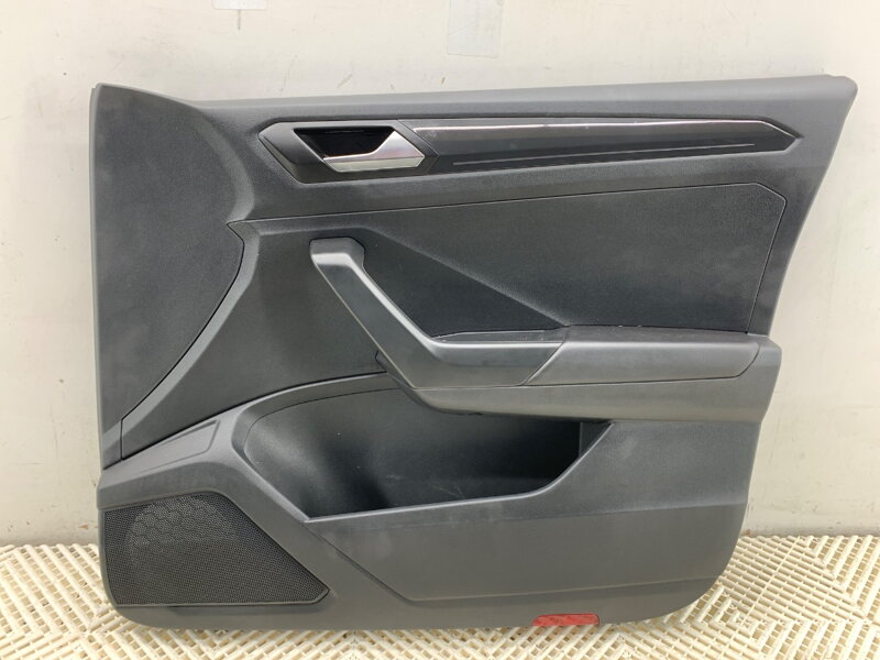 Tapecírung dveří pravý přední VW T-roc (A11) 2017 - 2022