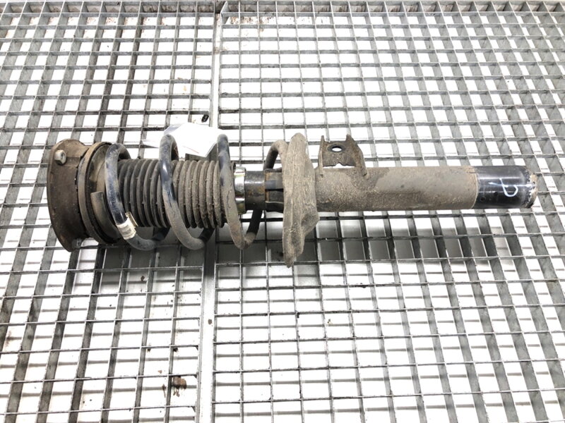 Tlumič pravý přední S pružinou VW T-roc (A11) 2017 - 2022 5Q0413031HT