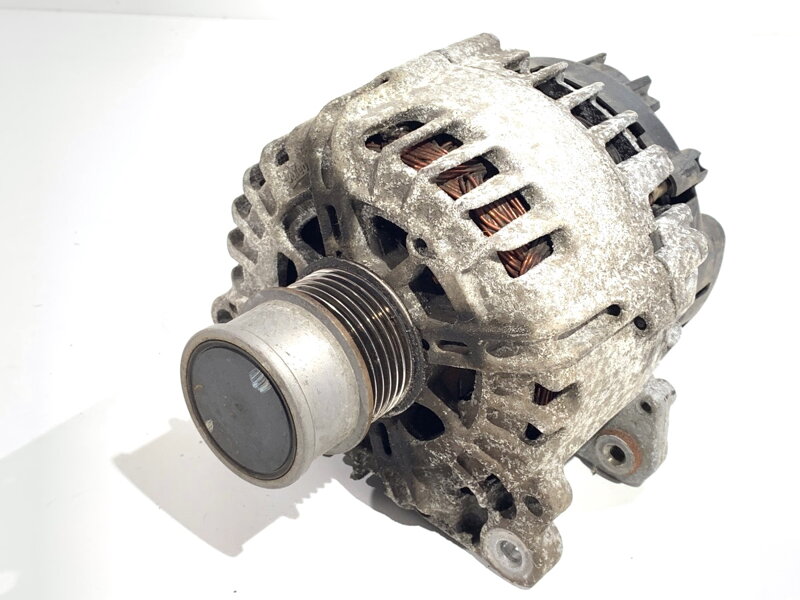 Alternátor VW T-roc (A11) 2017 - 2022 04C903021A