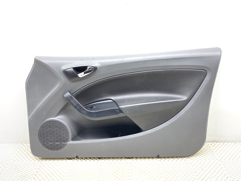 Tapecírung dveří pravý přední Seat Ibiza IV (6J5, 6P1) 2008 - 2017