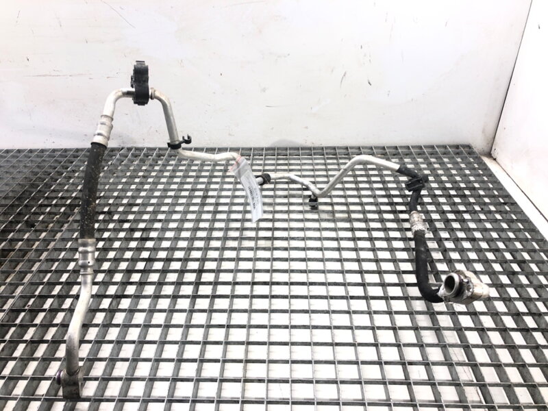 Hadice klimatizace Seat Ibiza IV (6J5, 6P1) 2008 - 2017 6R1820743D