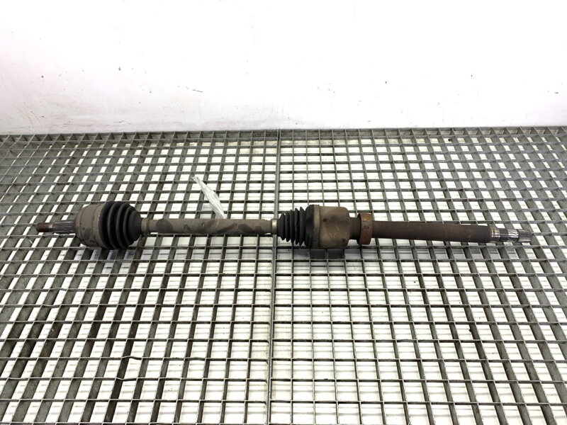 Poloosa pravá přední Renault Megane IV Grandtour (K9A/M/N_) 2016 - 2022