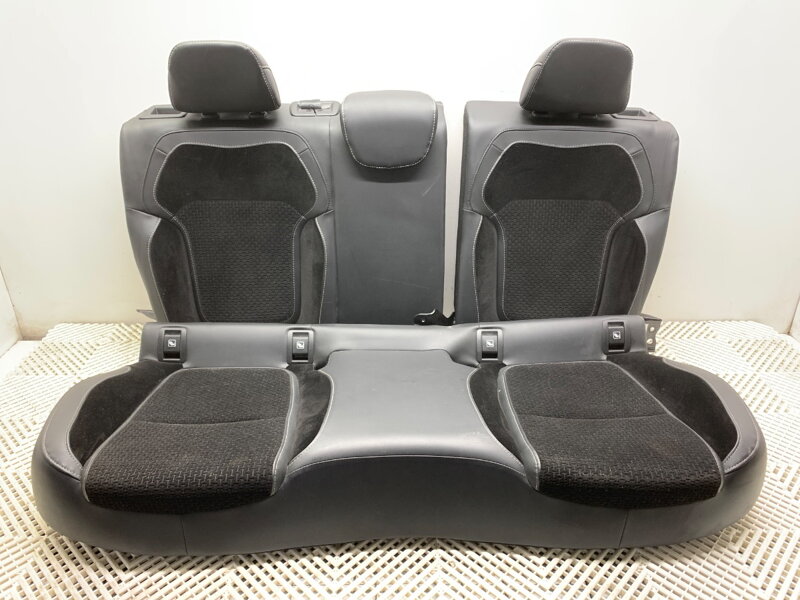 Lavice / sedačka druhý řada Renault Megane IV Liftback (B9A/M/N_) 2015 - 2022