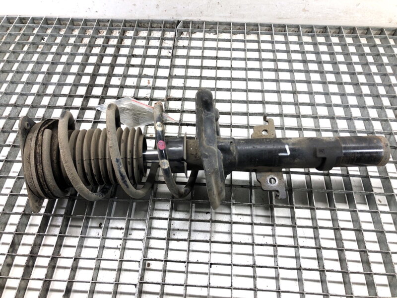 Tlumič levý přední Renault Megane IV Liftback (B9A/M/N_) 2015 - 2022