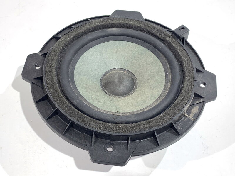 Reproduktor Ssangyong Tivoli 2015 - 2022 89301-35010