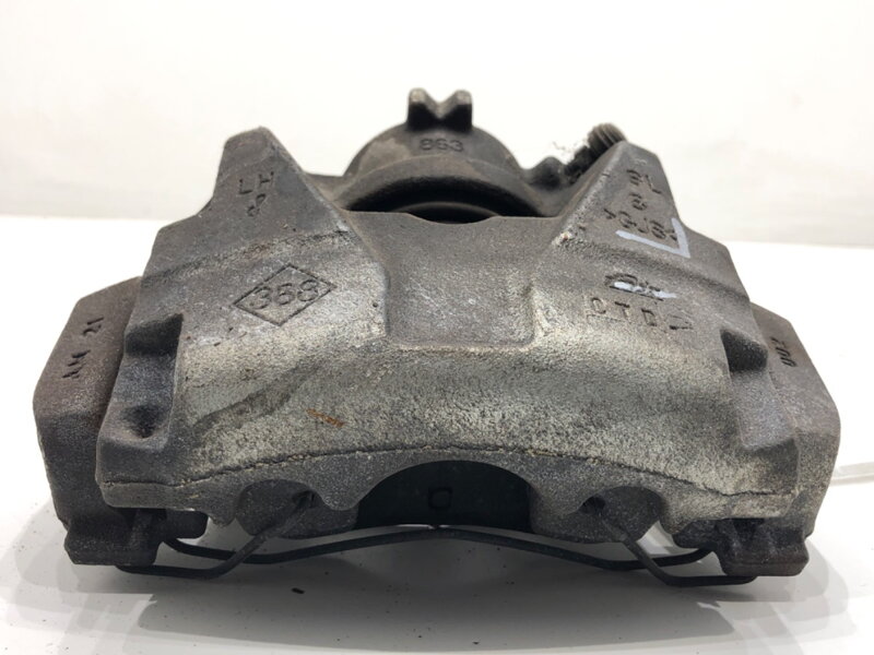 Brzdový třmen levý přední Renault Clio V (B7_) 2019 - 2022