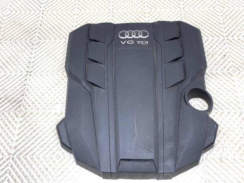 Víko / kryt motoru Audi A8 D5 (4N2, 4N8) 2017 - 2022