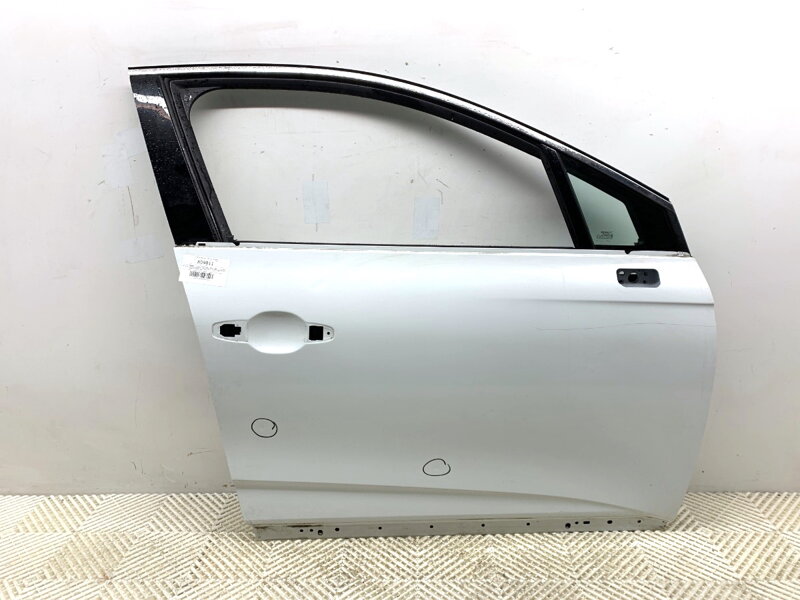 Dveře pravé přední DV369 Renault Clio V (B7_) 2019 - 2022 DV369