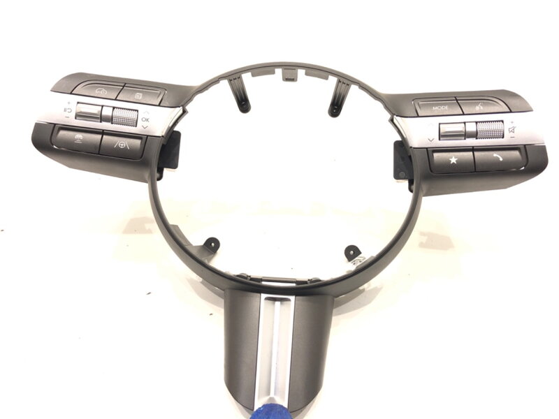 Přepínače volantu Hyundai Kona II (SX2) 2022 - 96720-BE040