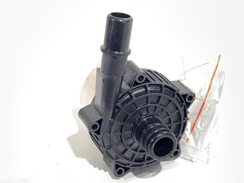 Přídavná vodní pumpa Hyundai Kona II (SX2) 2022 - 256W0-DO000