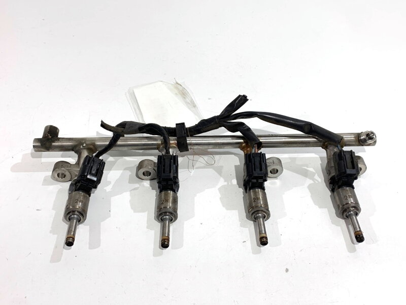 Vstřikovací rampa Mazda 3 (BM, BN) 2013 - 2022 PEAR13250