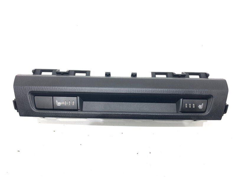 Ovládání vyhřívání sedadla Mazda 3 (BM, BN) 2013 - 2022 BHR155260