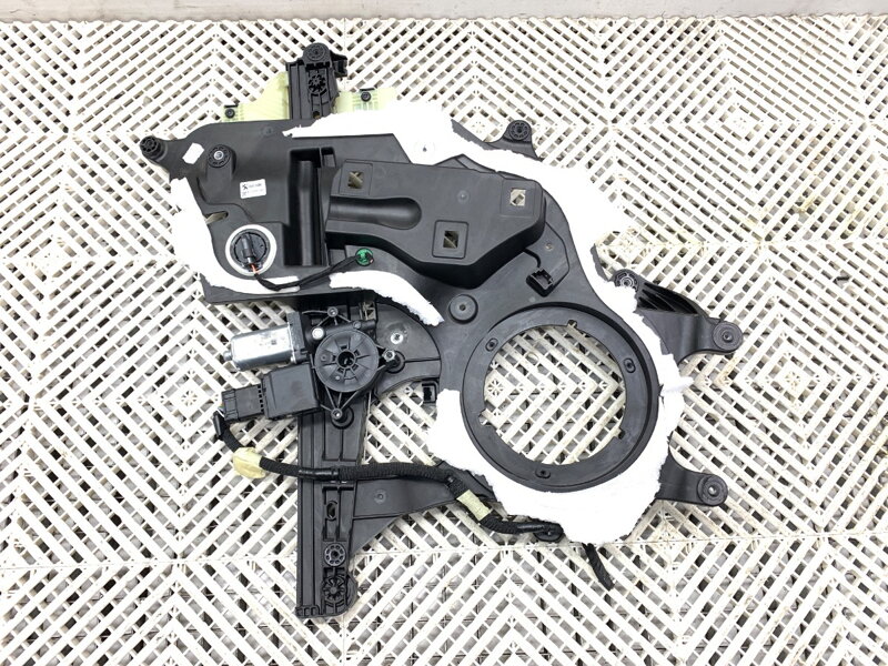 Stahovačka okna levá přední Toyota Proace City Verso (MPV) 2019 - 2022 9837832780