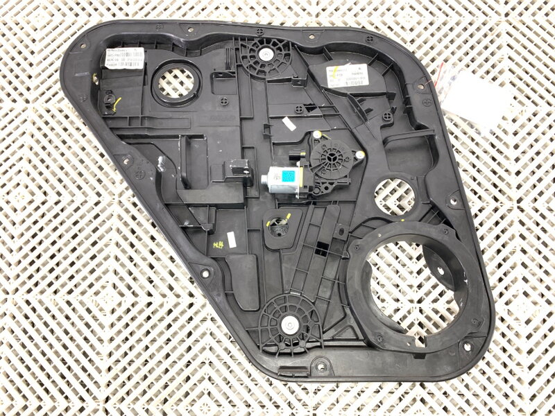 Stahovačka okna levá zadní KIA Sportage IV (QL, QLE) 2015 - 2022 83470-F1000