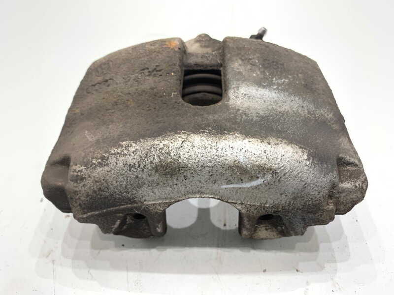 Brzdový třmen levý přední VW CC B7 (358) 2011 - 2016